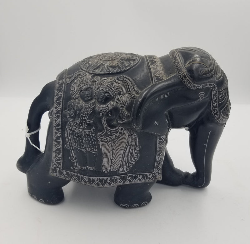 11” x 8” x 5.25” Granite Elephant