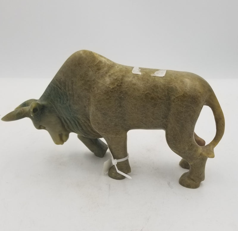8” x 4.5” x 2” Granite Bull