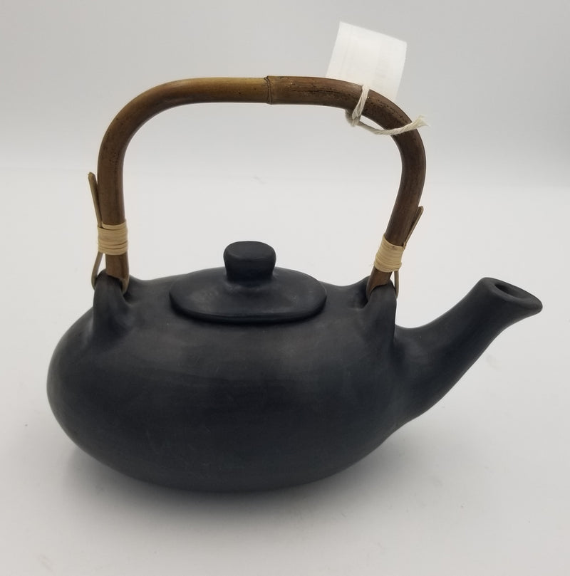 Serpentine Oval Tea Pot